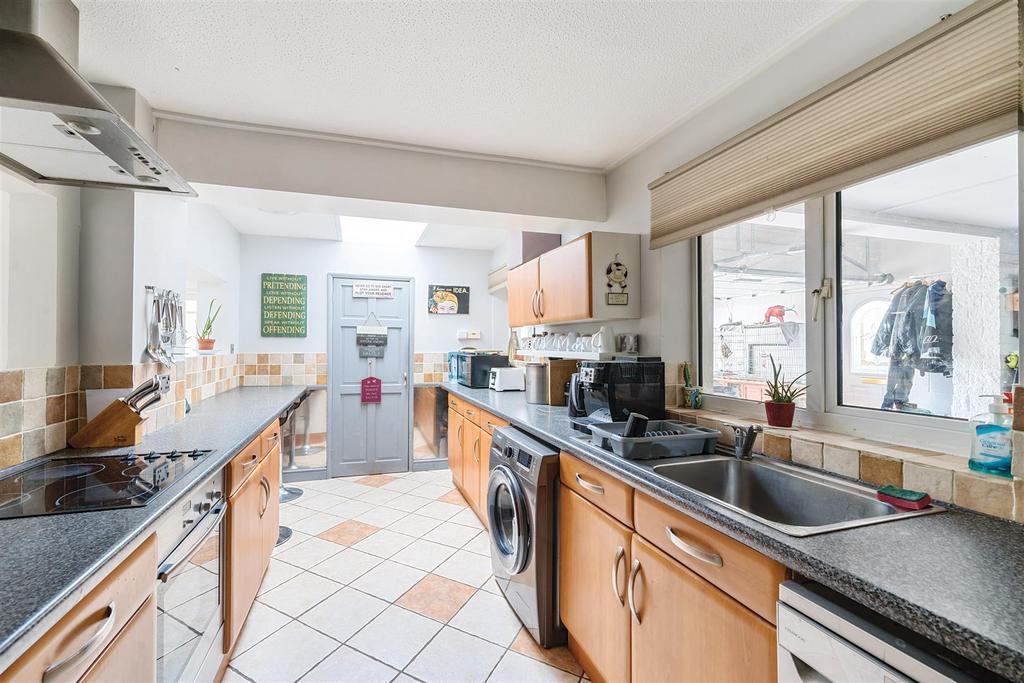 Kitchen.jpg