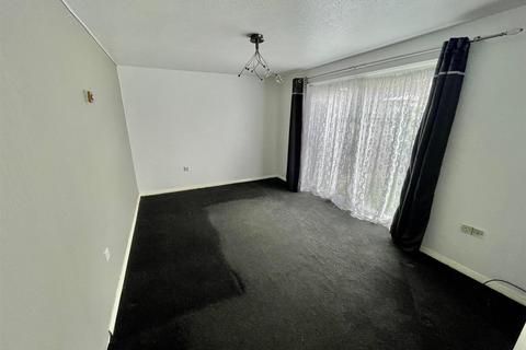 3 bedroom end of terrace house for sale, Smallwood, Peterborough