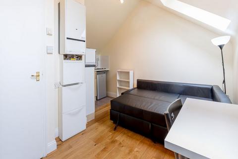 Studio to rent, N1