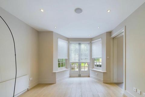 4 bedroom house to rent, Gurney Drive, London, N2