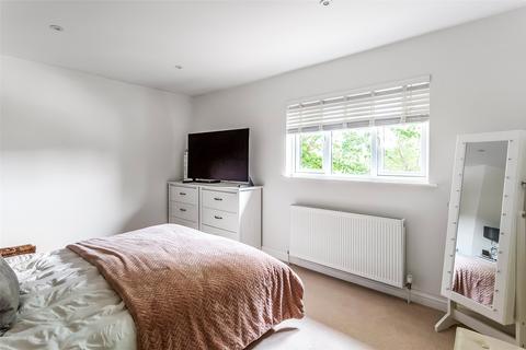 7 Flint Hill Close, Dorking, RH4 2LW
