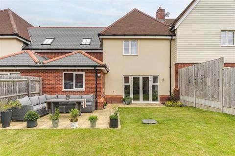 2 Paddock View, Stansted, CM24 8XL