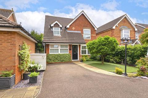 3 bedroom detached house for sale, Saxon Close, Kings Hill, ME19 4SA