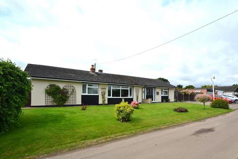 4 bedroom detached bungalow for sale, Giffords Lane, Haultwick