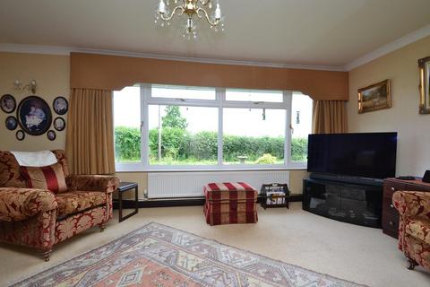 4 bedroom detached bungalow for sale, Giffords Lane, Haultwick