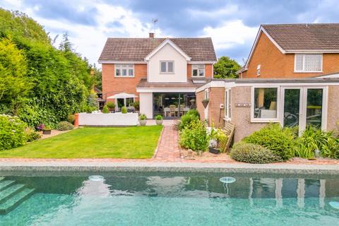 5 bedroom detached house for sale, Mill Close, Whitestone