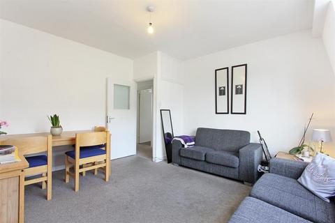 2 bedroom flat to rent, Pilton Place, London, SE17 1DP