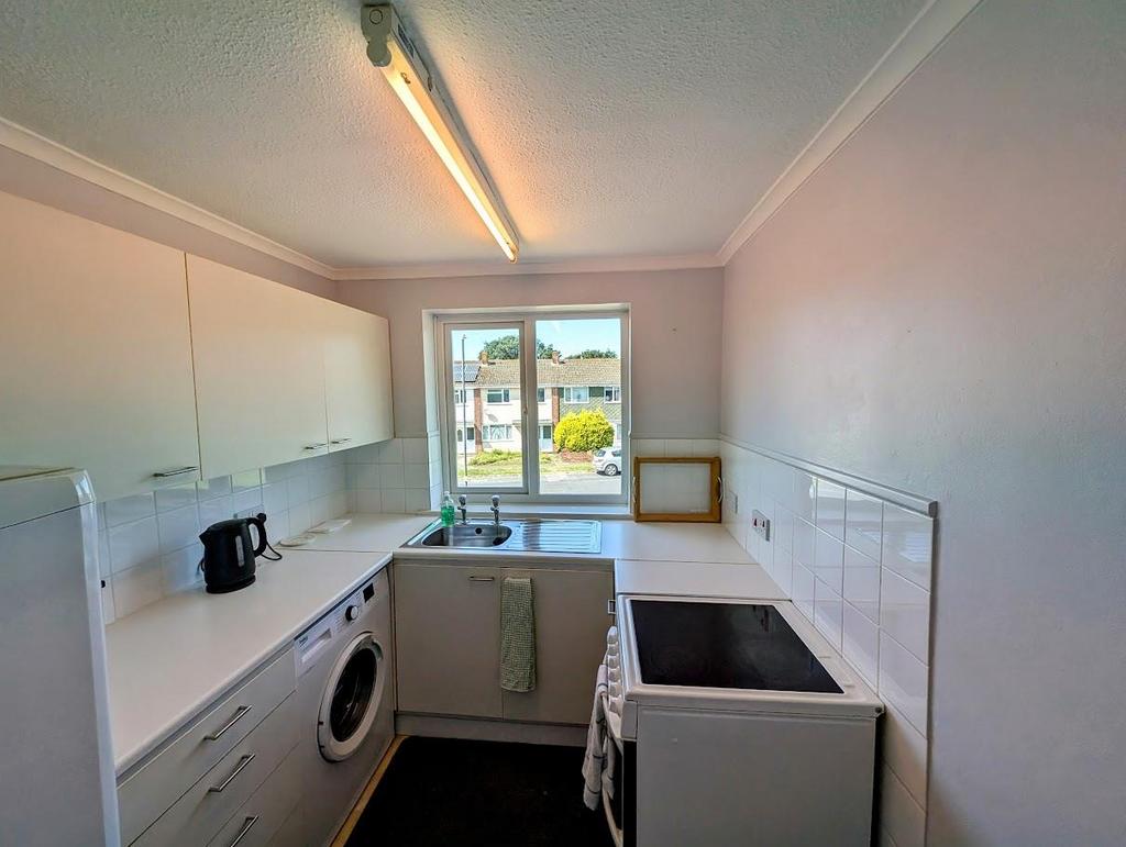 Flat 62 Prestbury kitchen.jpg