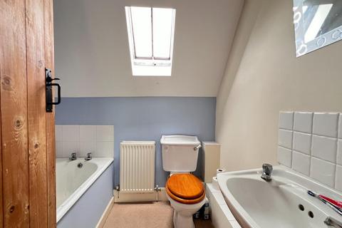 4 Churchend, Eastington, Stonehouse, GL10 3SB