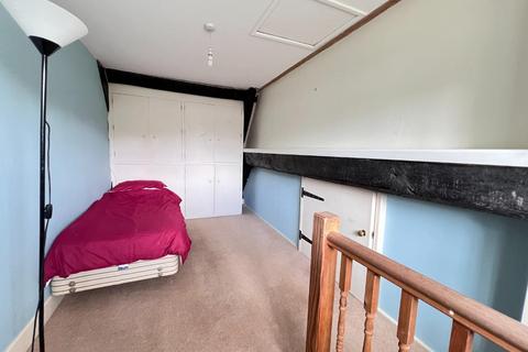 4 Churchend, Eastington, Stonehouse, GL10 3SB
