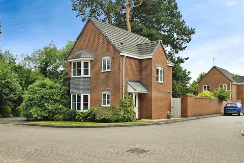 3 bedroom detached house for sale, Mitchells Close, Etwall, Derby