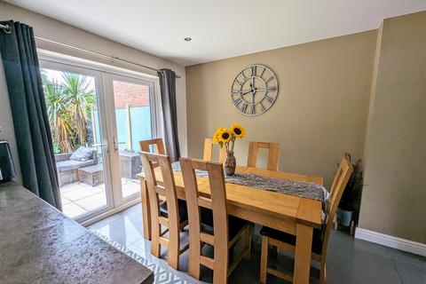 3 bedroom detached house for sale, The Heathers, Boughton, Newark