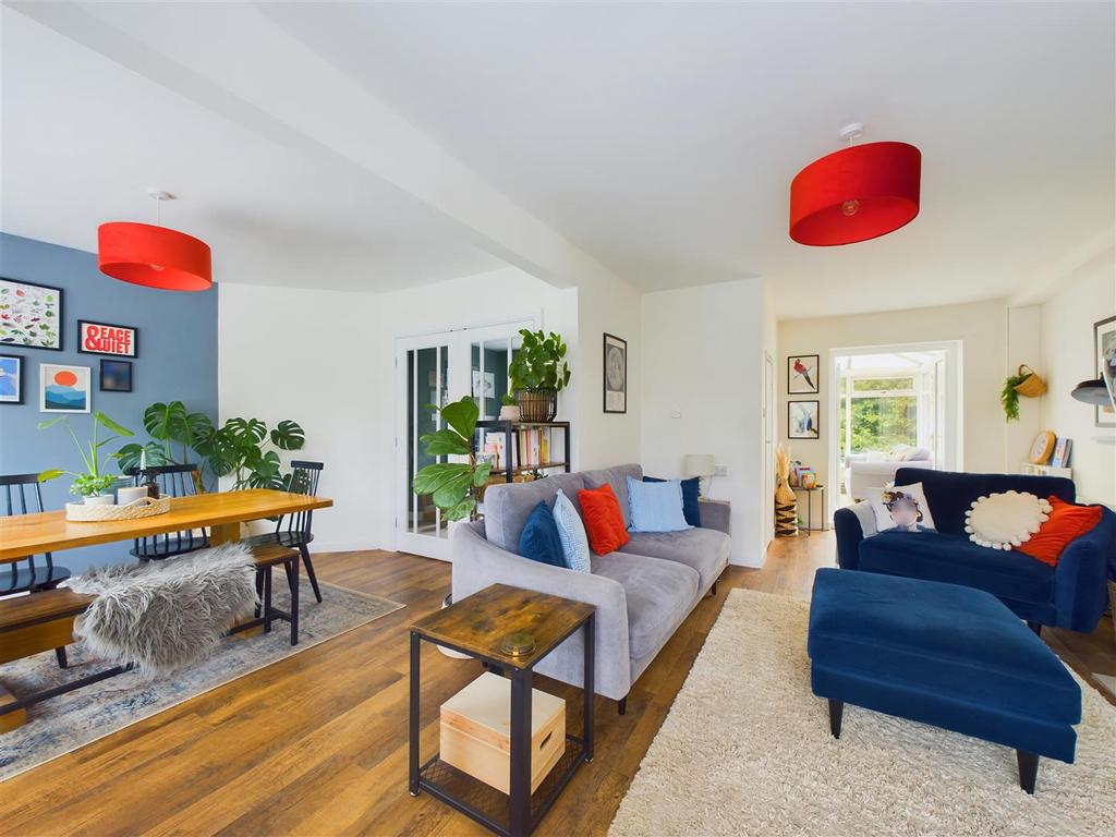 Open lounge/dining area