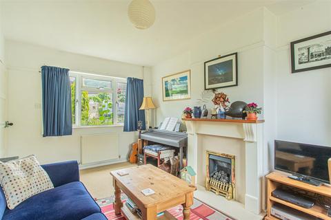 2 Bargates, Box, Corsham, SN13 8LT