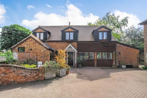 3 bedroom detached house for sale, Wilcot, Pewsey