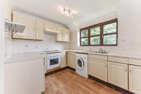 2 bedroom flat for sale, Grenehurst Way, Petersfield