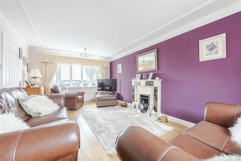 4 bedroom detached house for sale, Holme Lane, Messingham