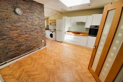 3 bedroom terraced house for sale, Water Street, Kidwelly