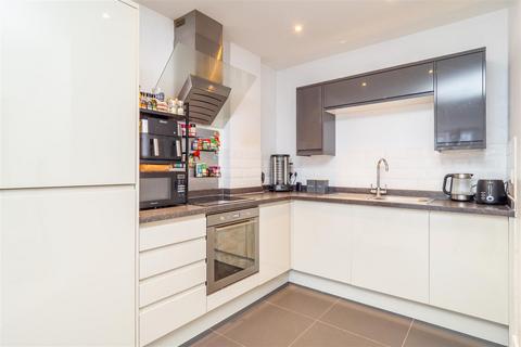 1 bedroom apartment for sale, Sutton Court Road, Sutton