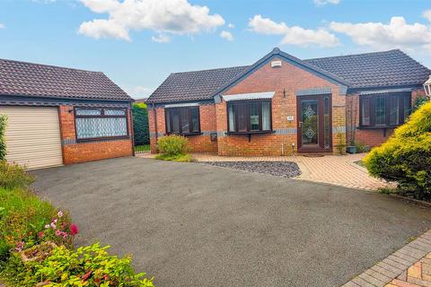 2 bedroom bungalow for sale, Farriers Way, Crow Hill, Nuneaton