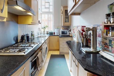 2 bedroom flat to rent, Montagu Mansions, Marylebone, W1