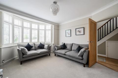 8 Follyfield Road, Banstead, SM7 2LA