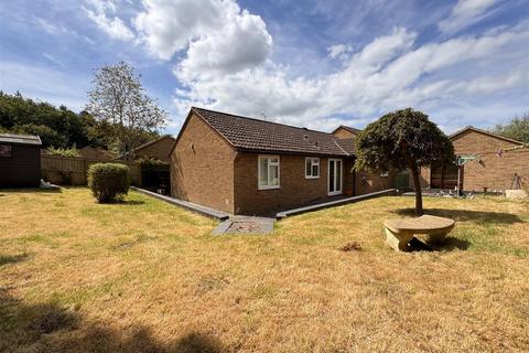 2 bedroom detached bungalow for sale, Ayrshire Close, Swindon SN5