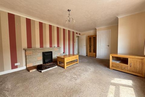 2 bedroom detached bungalow for sale, Ayrshire Close, Swindon SN5