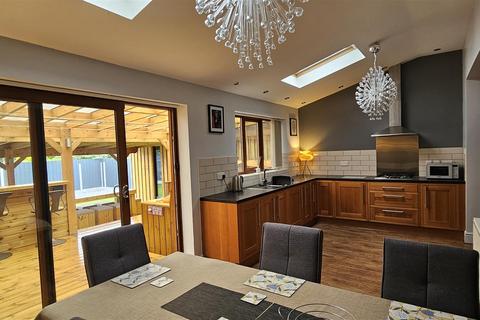 22 Crabgate Drive, Skellow, Doncaster, DN6 8LD