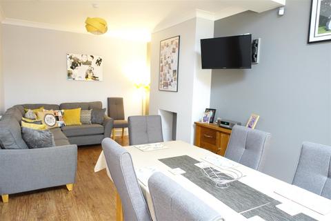 22 Crabgate Drive, Skellow, Doncaster, DN6 8LD