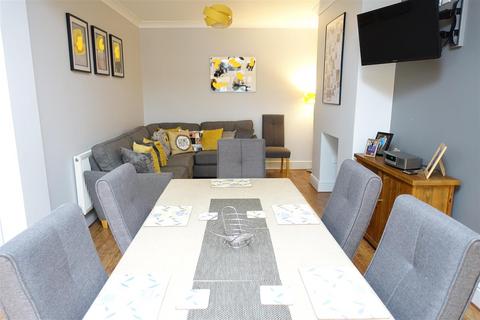22 Crabgate Drive, Skellow, Doncaster, DN6 8LD
