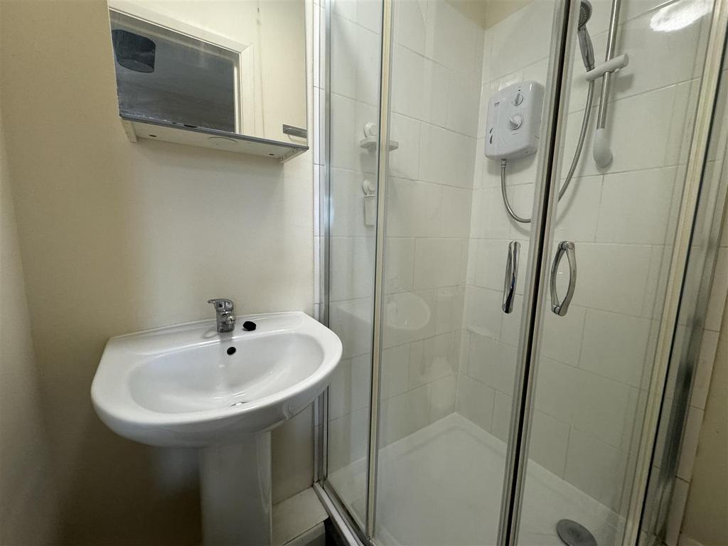 En suite shower room