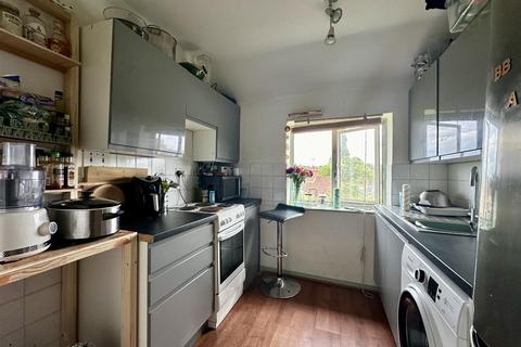 1 bedroom house for sale, Sandford Court, Aldershot GU11