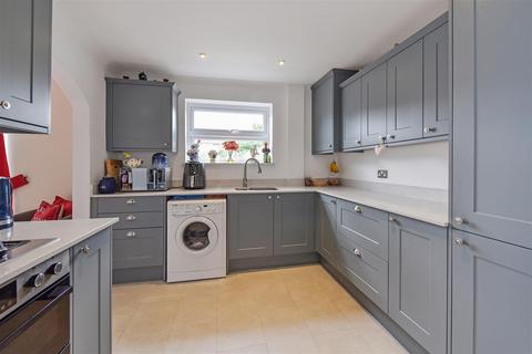 3 bedroom terraced house for sale, Sherborne Road, Chichester