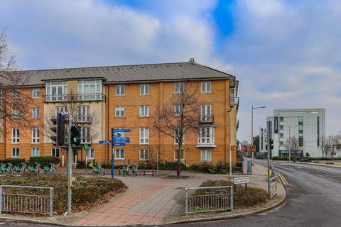 2 bedroom flat for sale, Ffordd Garthorne, Cardiff Bay CF10