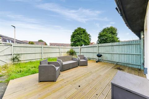 1 bedroom flat for sale, Abingdon Close, Colliers Wood SW19