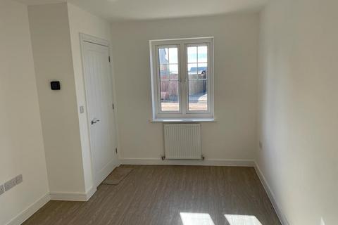 2 bedroom end of terrace house to rent, Bandmaster Court, Newport NP19