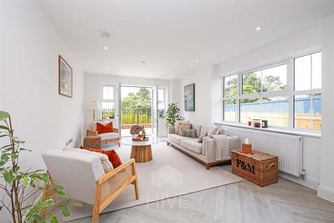 2 bedroom flat for sale, West Cliff Gardens, Bournemouth BH2