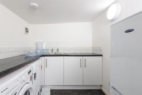 11 Bates Street, Sheffield, S10 1NP