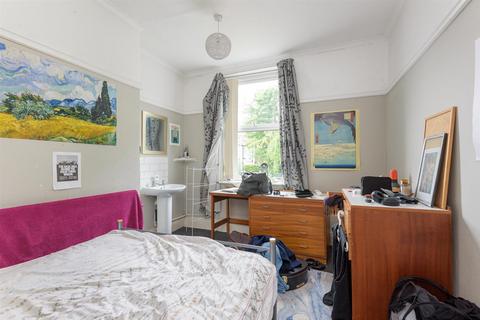 11 Bates Street, Sheffield, S10 1NP