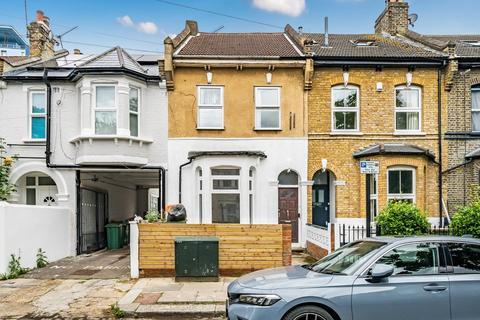 4 bedroom house to rent, East Road, London