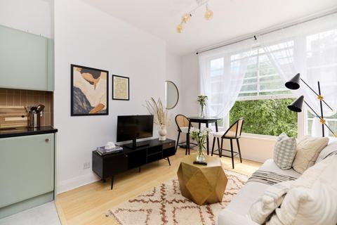 2 bedroom flat for sale, Cliff Road, London