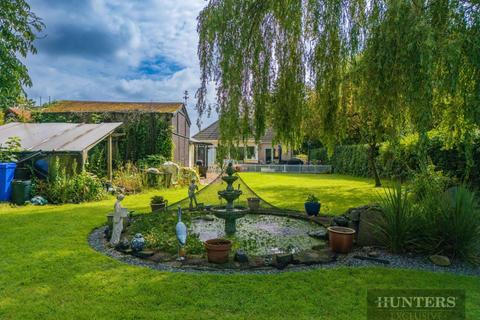 5 bedroom detached bungalow for sale, Bridlington Road, Beeford, Driffield