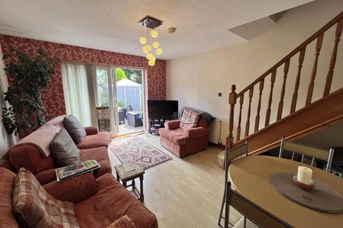 2 bedroom semi-detached house for sale, Kinver Street, Wordsley, DY8 5AA