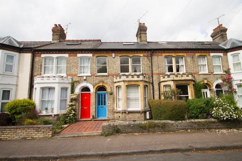 3 bedroom terraced house to rent, Kimberley Road Cambridge