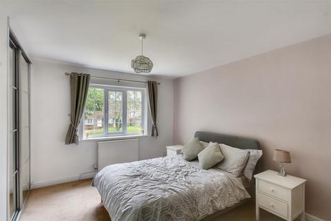 2 bedroom townhouse for sale, Spinningdale, Arnold, Nottingham