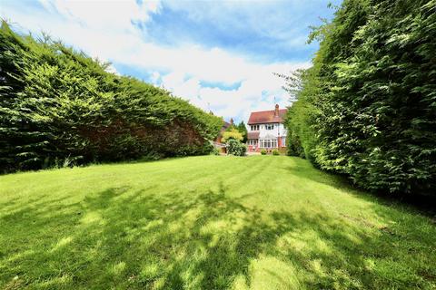 4 bedroom semi-detached house for sale, Tranby Lane, Anlaby