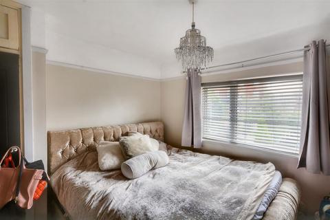 34 Alderton Road, Nottingham, NG5 6DX