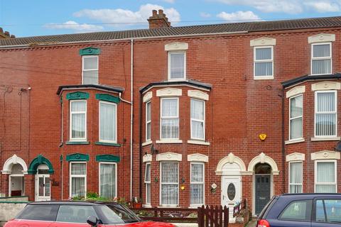 4 bedroom terraced house for sale, Bannister Street, Withernsea