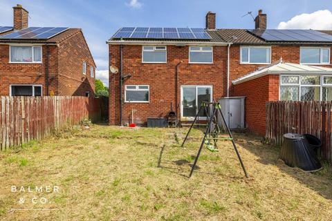 3 bedroom semi-detached house to rent, Everest Road, Atherton M46